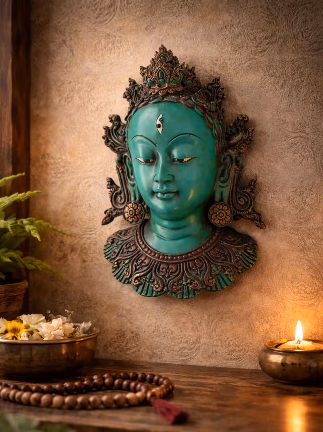 GREEN TARG WALL HANGING MASK